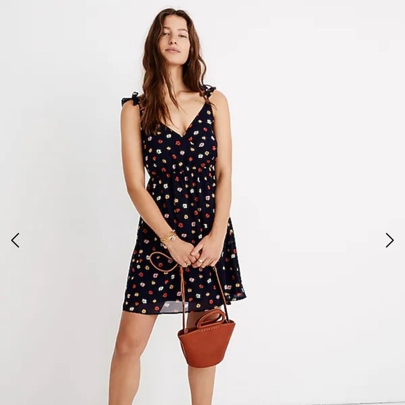 Madewell Dresses & Skirts - Madewell Ruffle Strap Wrap Dress